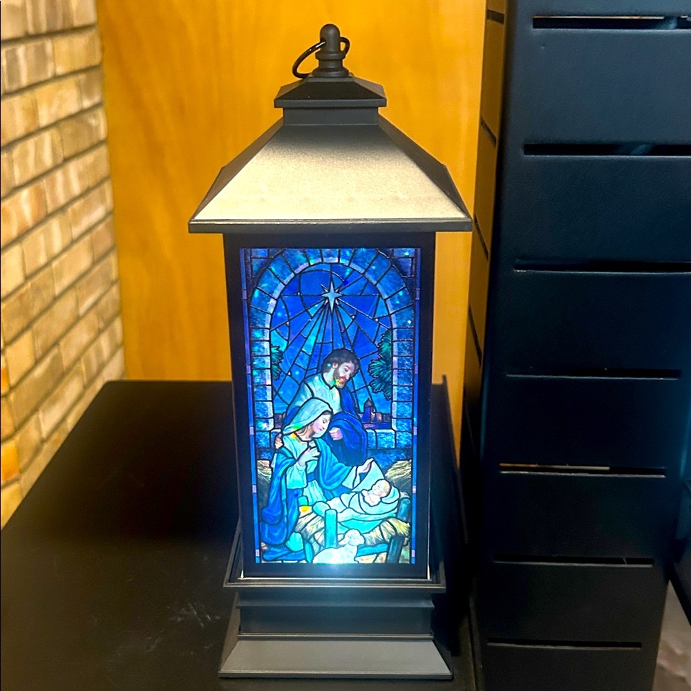 Roman Holy Family Swirl Lantern - Thumbnail 2